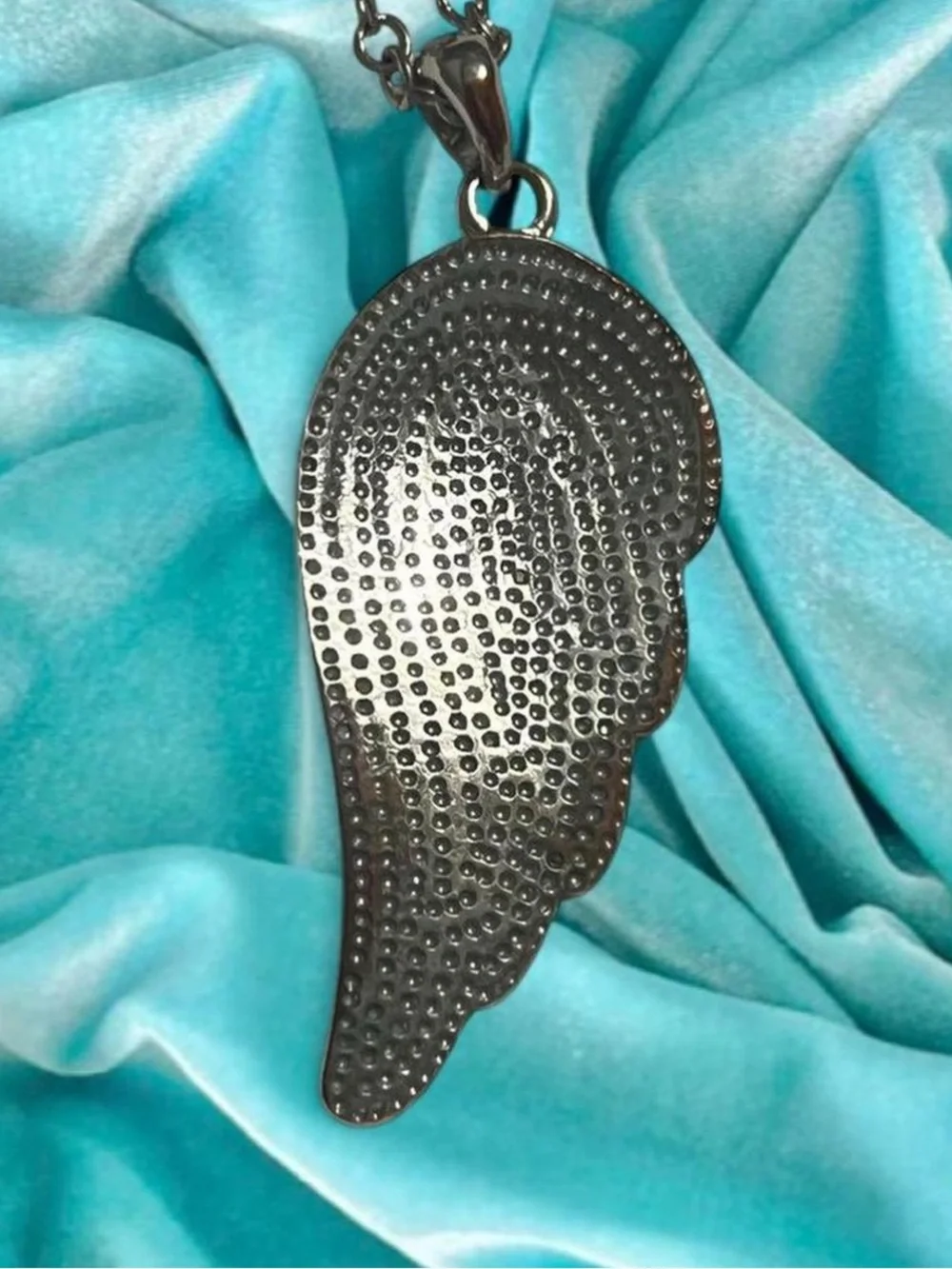 Iridescent Abalone Wing Pendant Necklace - Blue/Green